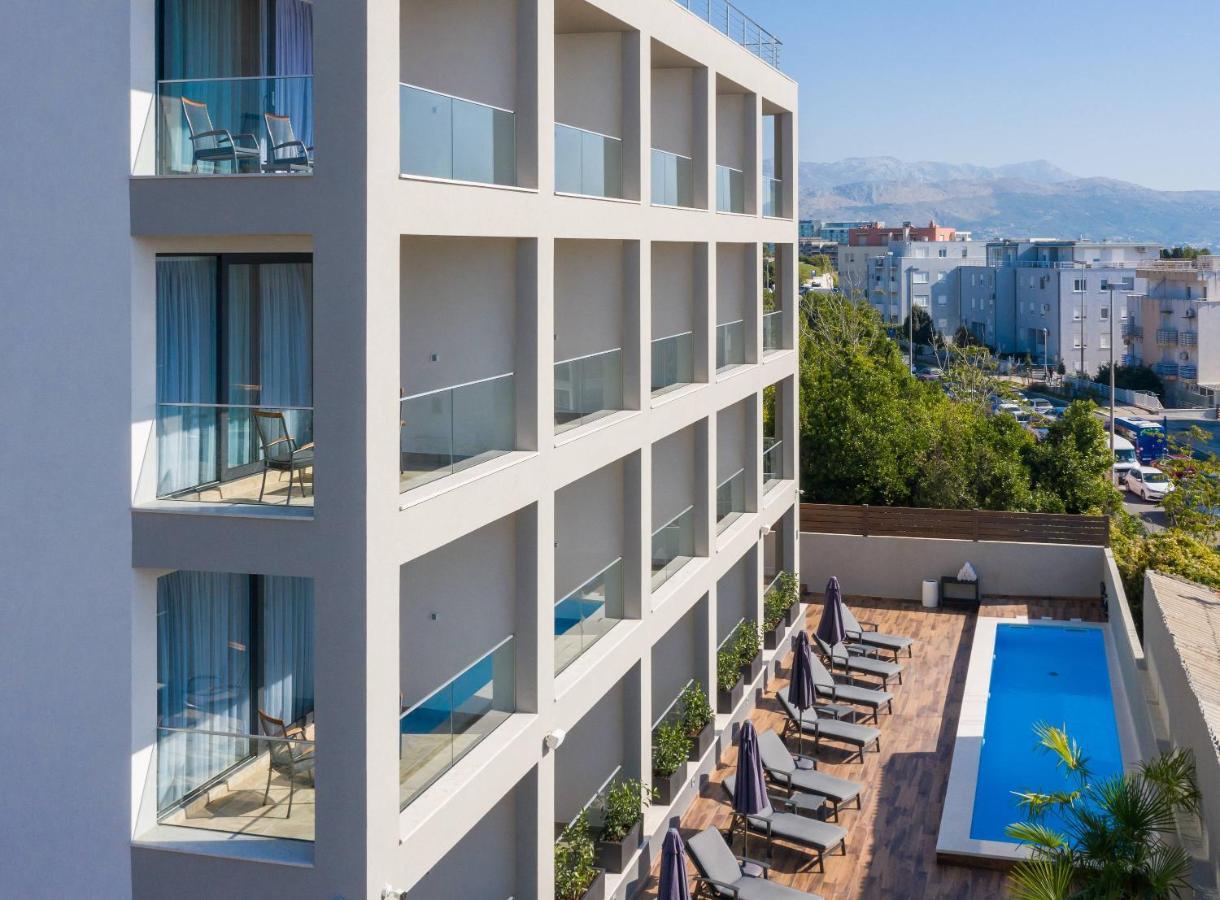 Ellure Luxury Suites سبليت المظهر الخارجي الصورة