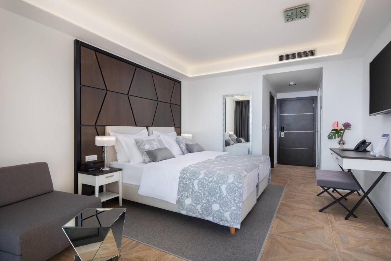 Ellure Luxury Suites سبليت المظهر الخارجي الصورة
